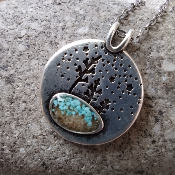 Turquoise Sand Tree necklace - Picture 4 of 5